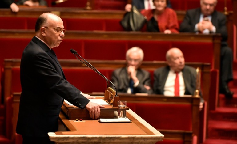 Paris (AFP). Attentats: l'état d'urgence prolongé par le Parlement jusqu'au 26 mai