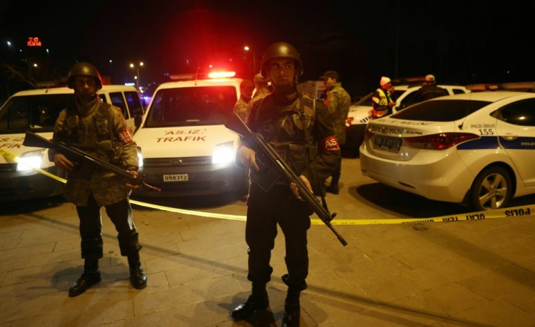 Ankara (AFP). Au moins 28 morts dans un attentat contre des militaires à Ankara