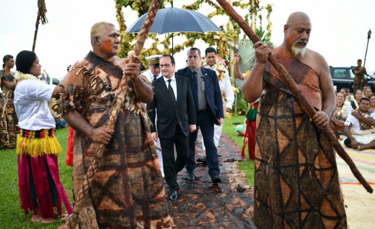 ALO (France) (AFP). Hollande à Futuna, première visite présidentielle sur l'île du Pacifique