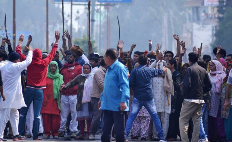 sonipat (Inde) (AFP). Inde: 19 morts dans des émeutes liées au système de castes 