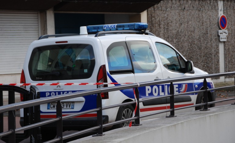 Le corps sans vie d'un travesti découvert dans une cage d'escalier à Rouen