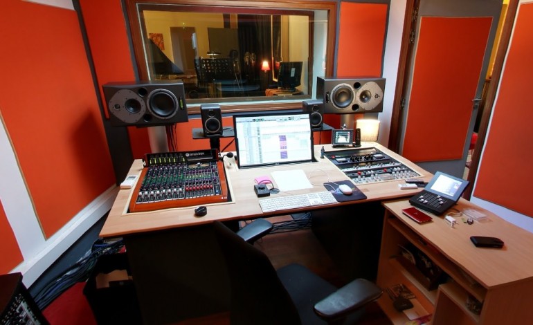 Pickup Studio à Caen - Enregistrez vos projets musicaux dans des conditions professionnelles