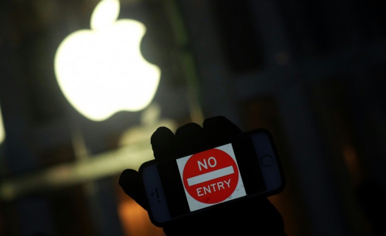 San Francisco (AFP). Bras de fer sur le cryptage: le patron d'Apple défend sa position face au FBI