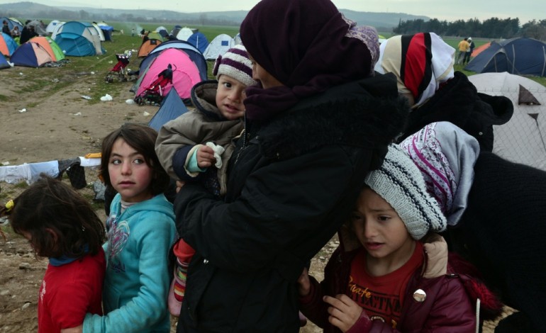 Athènes (AFP). Grèce: 6.500 migrants bloqués au poste frontière d'Idomeni