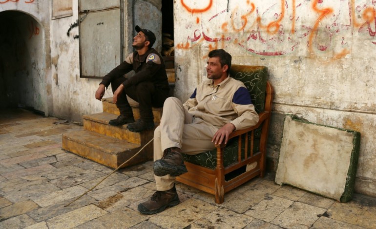 Alep (Syrie) (AFP). Syrie: médecins et secouristes goûtent la quiétude de la trêve