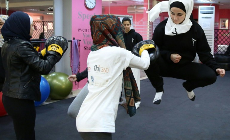 Amman (AFP). A Amman, des cours d'autodéfense pour donner de la force aux femmes
