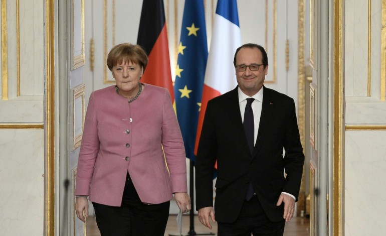 Paris (AFP). Le couple franco-allemand en difficultés face à Kiev et Moscou pour relancer la paix en Ukraine