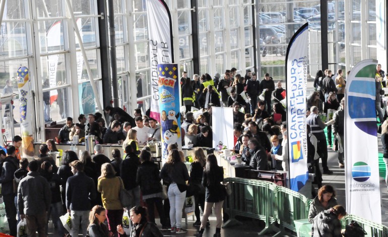 Plus de 200 entreprises au forum Emplois en Seine au Parc Expo de Rouen