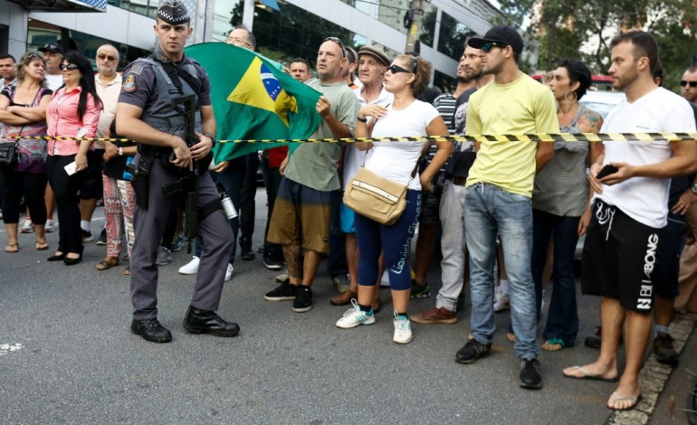 Sao Paulo (AFP). Brésil: Lula, soupçonné de corruption, interrogé par la police