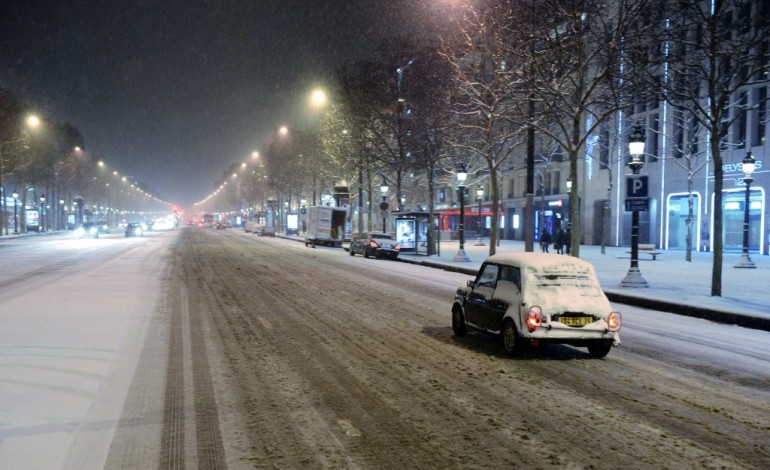 Toulouse (AFP). Samedi, la neige s'invite, notamment en Ile-de-France et dans le nord du pays