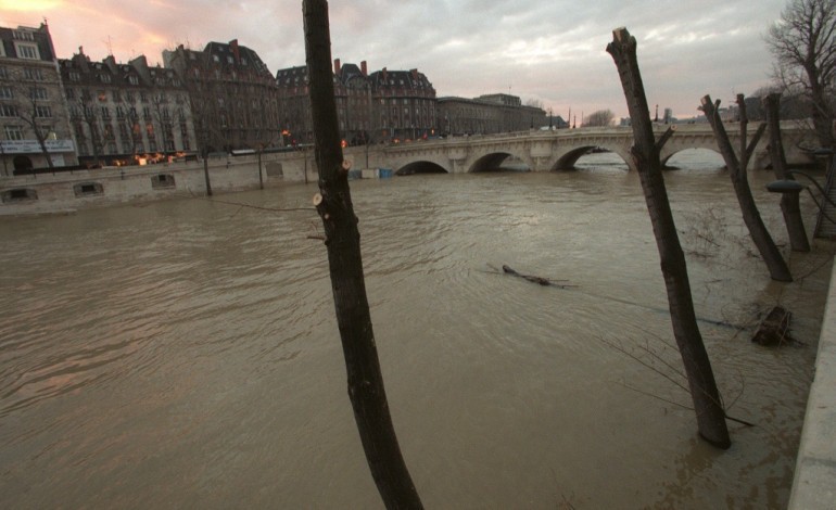 Paris (AFP). Inondations: Paris et sa banlieue s'exercent à faire face à une crue majeure