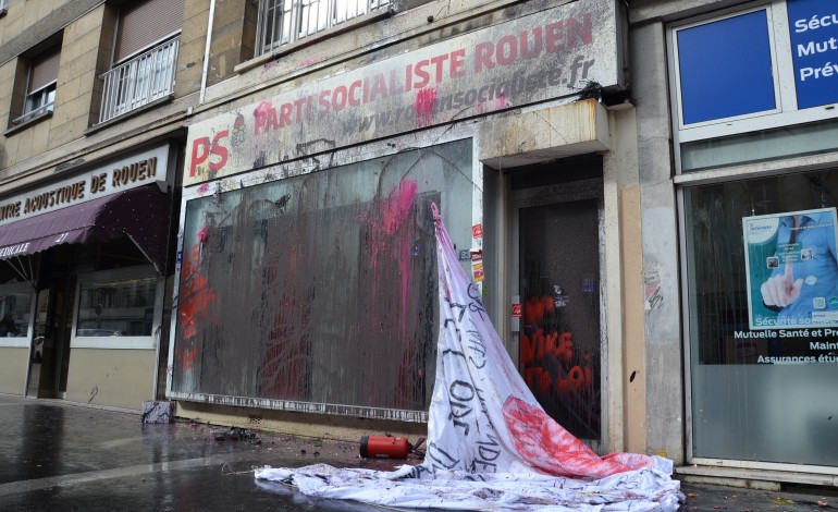 Manifestation contre la loi Travail : la permanence du Parti Socialiste prise pour cible à Rouen