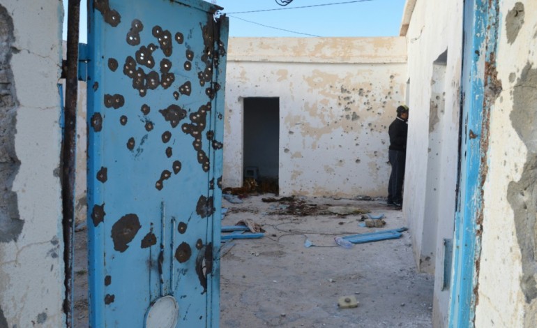Ben Guerdane (Tunisie) (AFP). Tunisie: nouvelles violences à Ben Guerdane, 10 jihadistes et un soldat tués