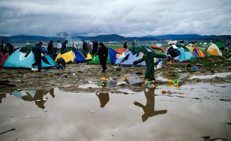 Idomeni (Grèce) (AFP). Grèce: les réfugiés d'Idomeni dans un état de santé de plus en plus critique