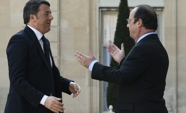 Paris (AFP). Réforme de l'UE: Hollande reçoit des leaders sociaux-démocrates 