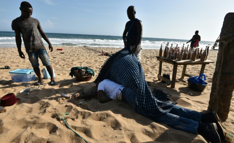 Grand-Bassam (Côte d'Ivoire) (AFP). Côte d'Ivoire: attaque jihadiste sur une station balnéaire, 16 morts