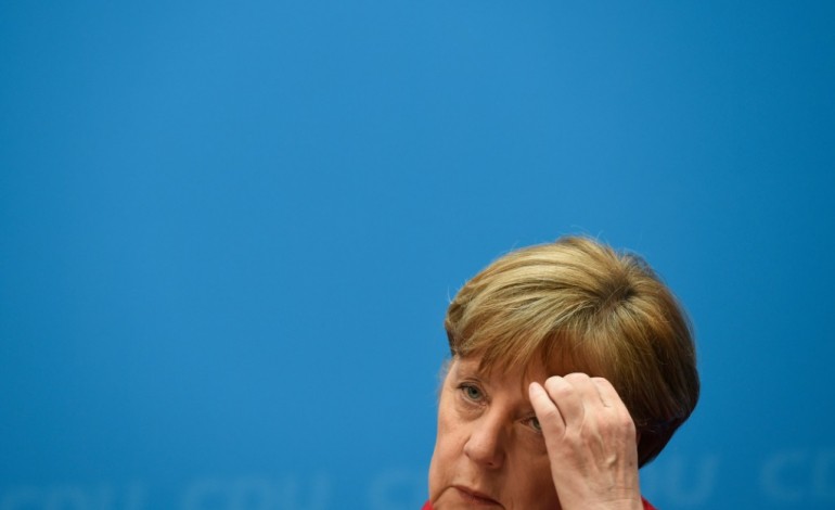 Berlin (AFP). Merkel admet que l'Allemagne profite de la fermeture de la route des Balkans
