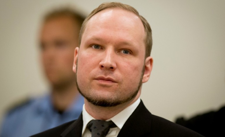Skien (Norvège) (AFP). Breivik devant la justice pour protester contre un traitement inhumain