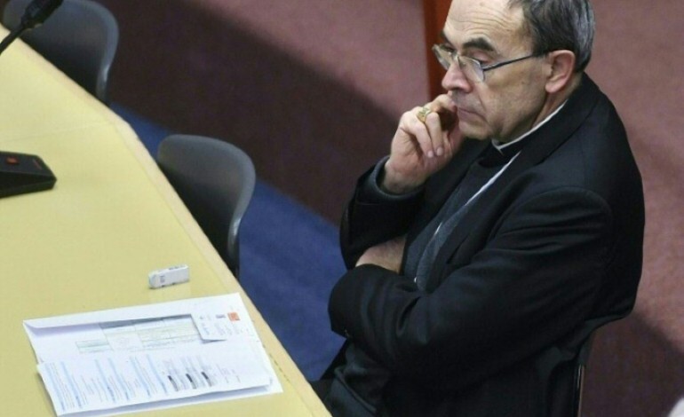 Lourdes (AFP). Affaires de pédophilie à Lyon: le cardinal Barbarin en pleine tempête