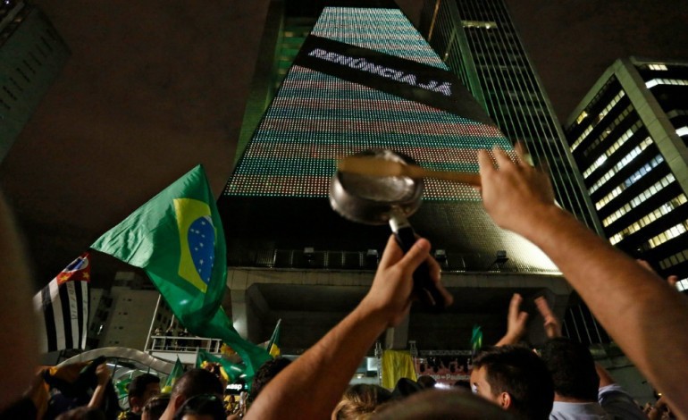 Brasilia (AFP). Brésil: l'opération Lula compromise par une écoute téléphonique
