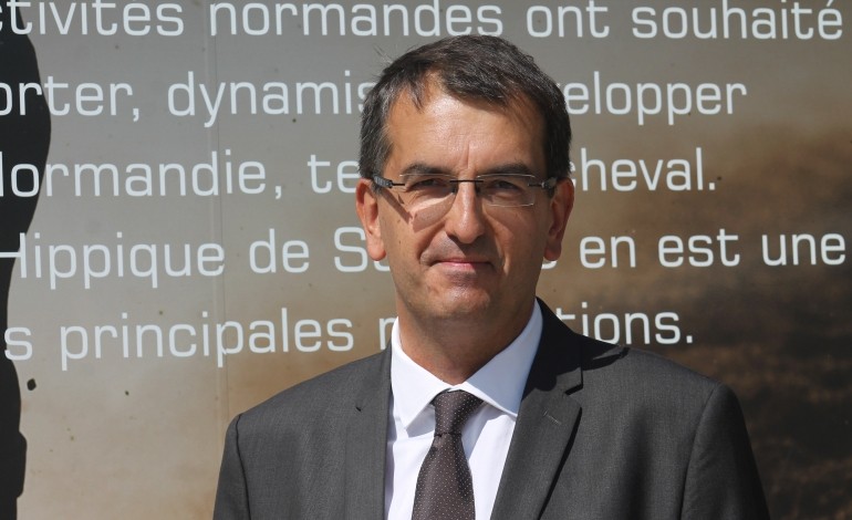 Crise à la mairie de Saint-Lô : le maire, François Brière, calme le jeu