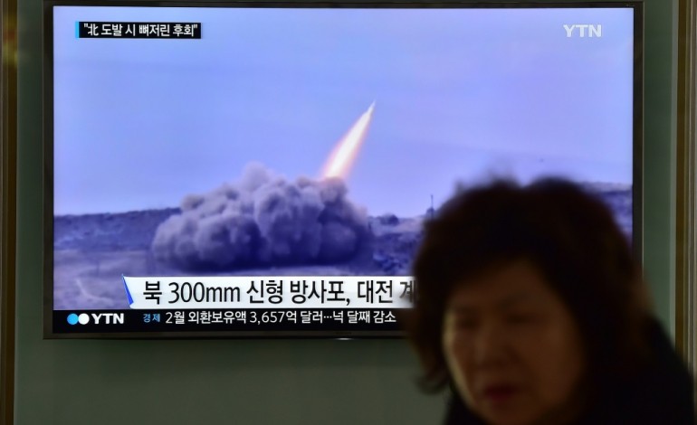 Séoul (AFP). La Corée du Nord tire deux missiles balistiques