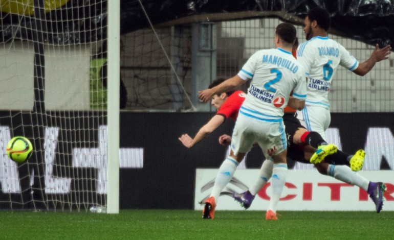 Marseille (AFP). Ligue 1: Marseille touche le fond, Rennes le podium