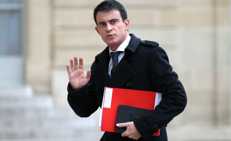 Paris (AFP). Arrestation Abdeslam: étape importante mais la menace reste (Valls)