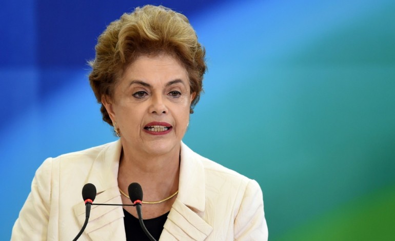 Rio de Janeiro (AFP). Brésil : marchés et milieux d'affaires misent sur la chute de Rousseff