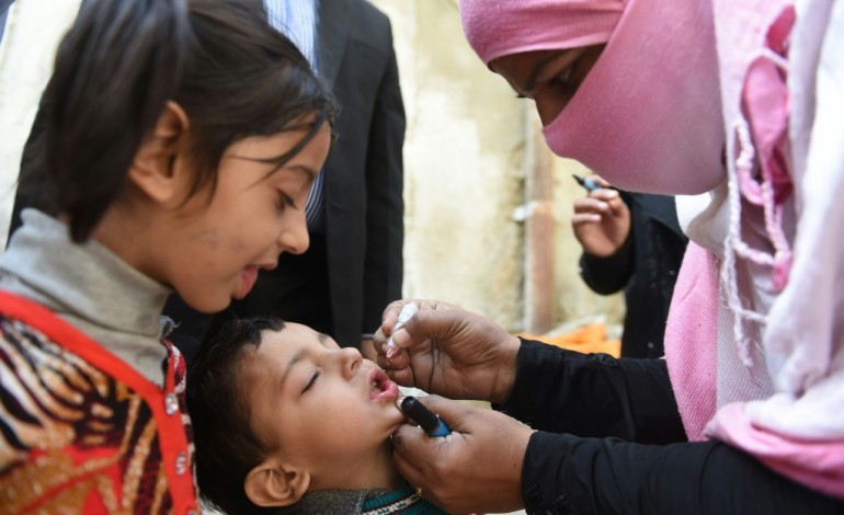 Karachi (AFP). Au Pakistan, convaincre pour vaincre la polio
