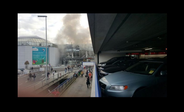 Explosions à l'aéroport de Bruxelles, évacuation des lieux