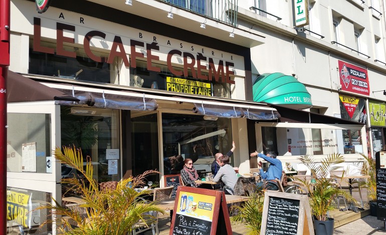 Le Café Crème,  rue de Bernières à Caen