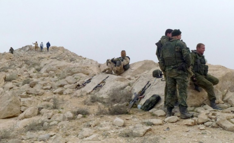 Palmyre (Syrie) (AFP). Syrie: avec l'appui russe, l'armée syrienne resserre l'étau sur Palmyre