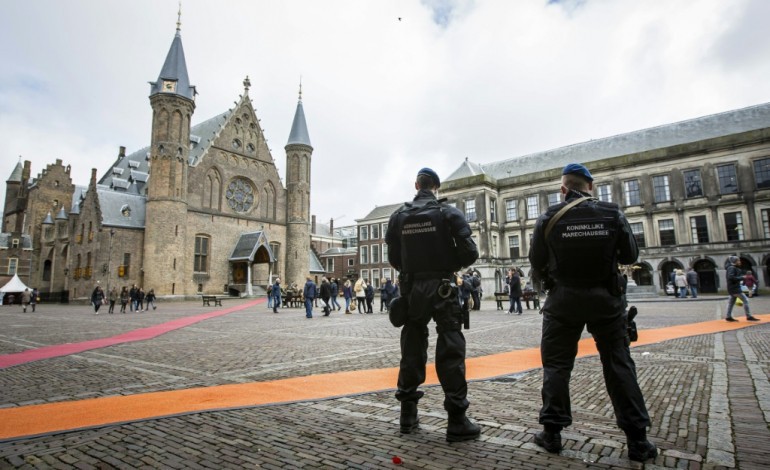 La Haye (AFP). Pays-Bas: interpellation d'un Français suspecté de préparer un attentat