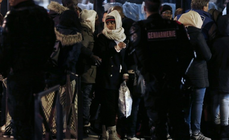 Paris (AFP). Nouvelle évacuation d'un campement de près d'un millier de migrants à Paris