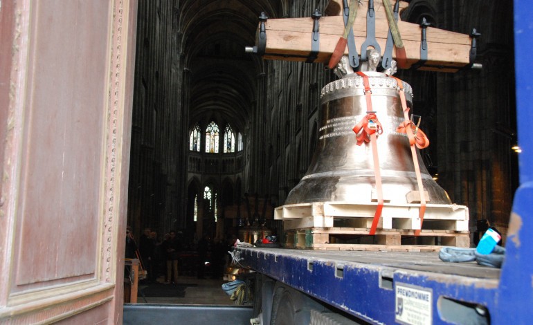 Les cloches de retour dans la cathédrale de Rouen