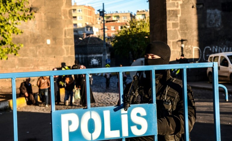 Istanbul (AFP). Turquie: cinq soldats et un policier tués par le PKK dans le sud-est