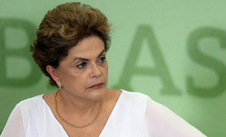Brasilia (AFP). Brésil: la présidente joue ses dernières cartes pour éviter la destitution