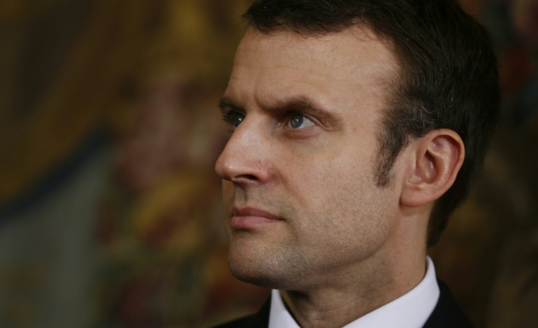 Paris (AFP). Le mouvement lancé par Emmanuel Macron bien reçu à droite, la gauche plus circonspecte