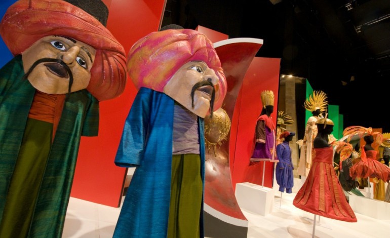 Moulins (AFP). La fantaisie "barockissimo" des Arts Florissants s'expose à Moulins