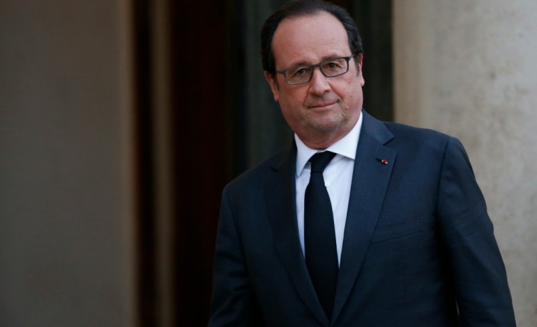 Paris (AFP). Hollande "dos au mur" avant son émission sur France 2, souligne la presse