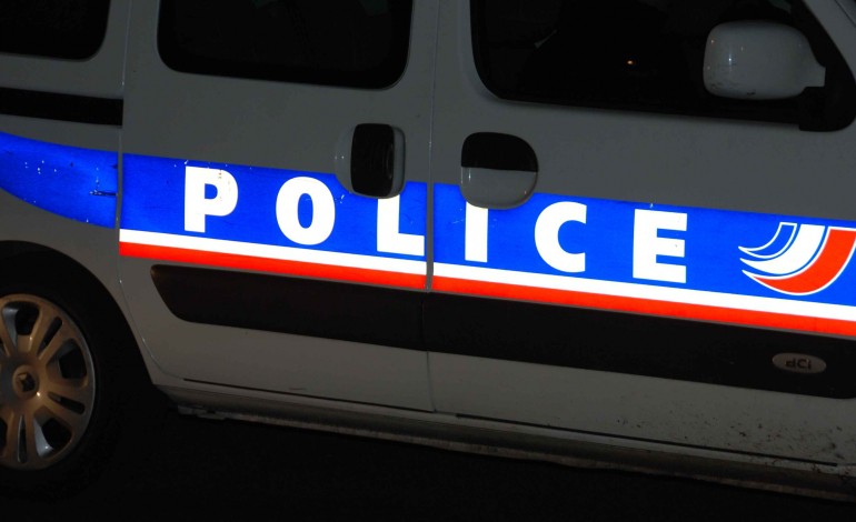 Rouen : il fuit à bord d'une voiture volée et termine sa course encastré dans une habitation