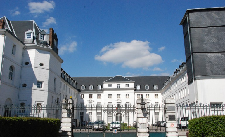 Exclusif. Rouen: La caserne Philippon en vente, bientôt un hôtel de luxe ?