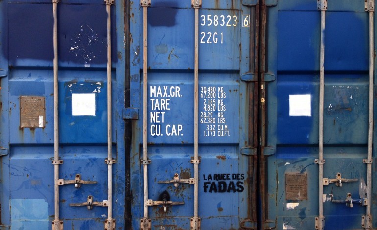 Le Havre: 16 migrants dont 4 mineurs retrouvés dans un container 