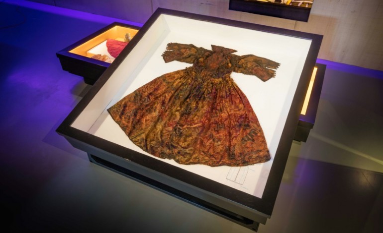 La Haye (AFP). Pays-Bas: exposition de luxueux atours du 17e siècle découverts dans une épave