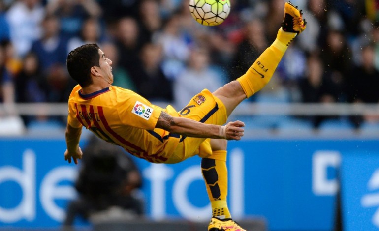 Madrid (AFP). Espagne: le Barça bat La Corogne 8-0 et souffle, quadruplé de Suarez