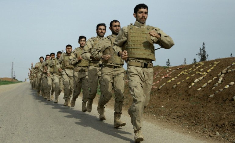 Rmeilane (Syrie) (AFP). Syrie: les Kurdes créent une armée pour protéger leur "région fédérale"