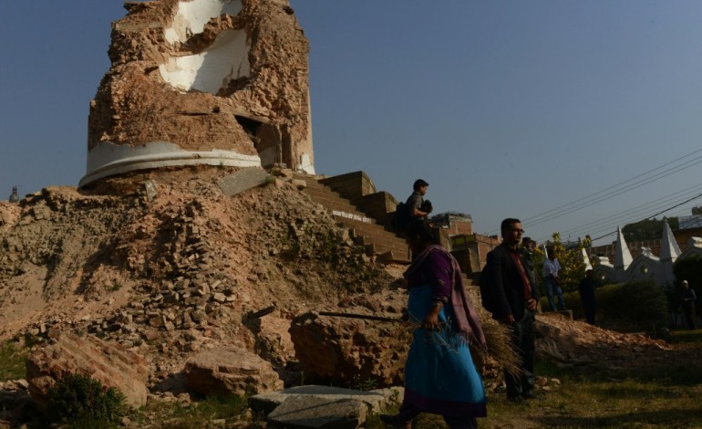 Katmandou (AFP). Un an après, le Népal rend hommage aux 9.000 victimes du séisme