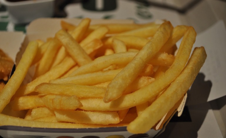 "All You Can Eat Fries" - McDo va proposer les frites à volonté