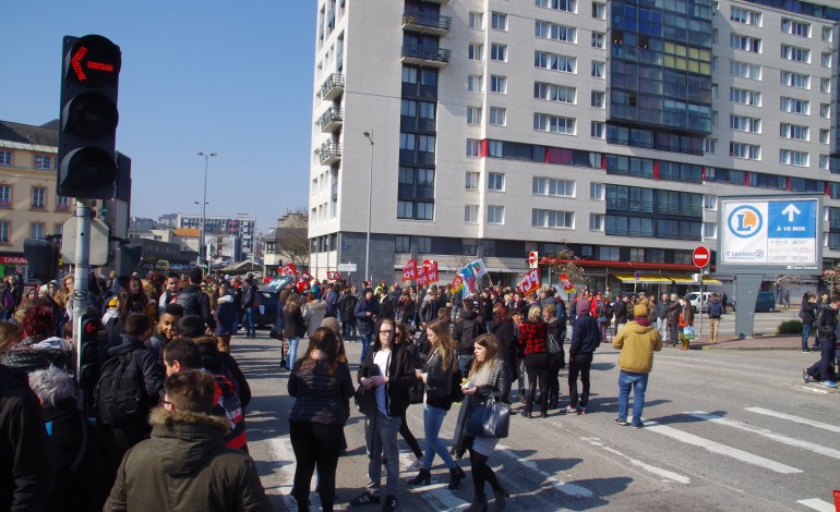 Manifestation anti-Loi Travail : avis de bouchons à Cherbourg